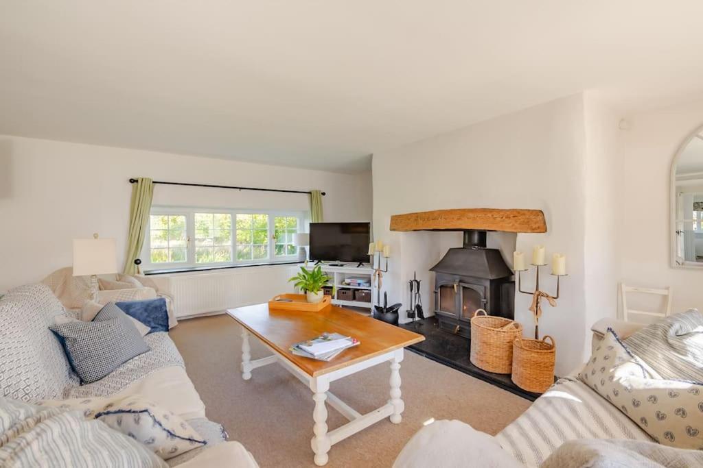 Rhos Y Bel Cottage Angelsey Llangadwaladr  ภายนอก รูปภาพ