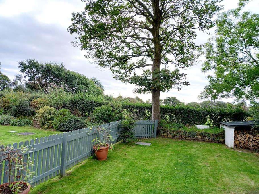 Rhos Y Bel Cottage Angelsey Llangadwaladr  ภายนอก รูปภาพ