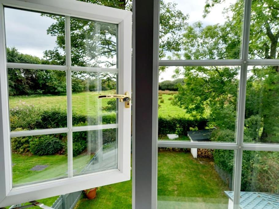 Rhos Y Bel Cottage Angelsey Llangadwaladr  ภายนอก รูปภาพ